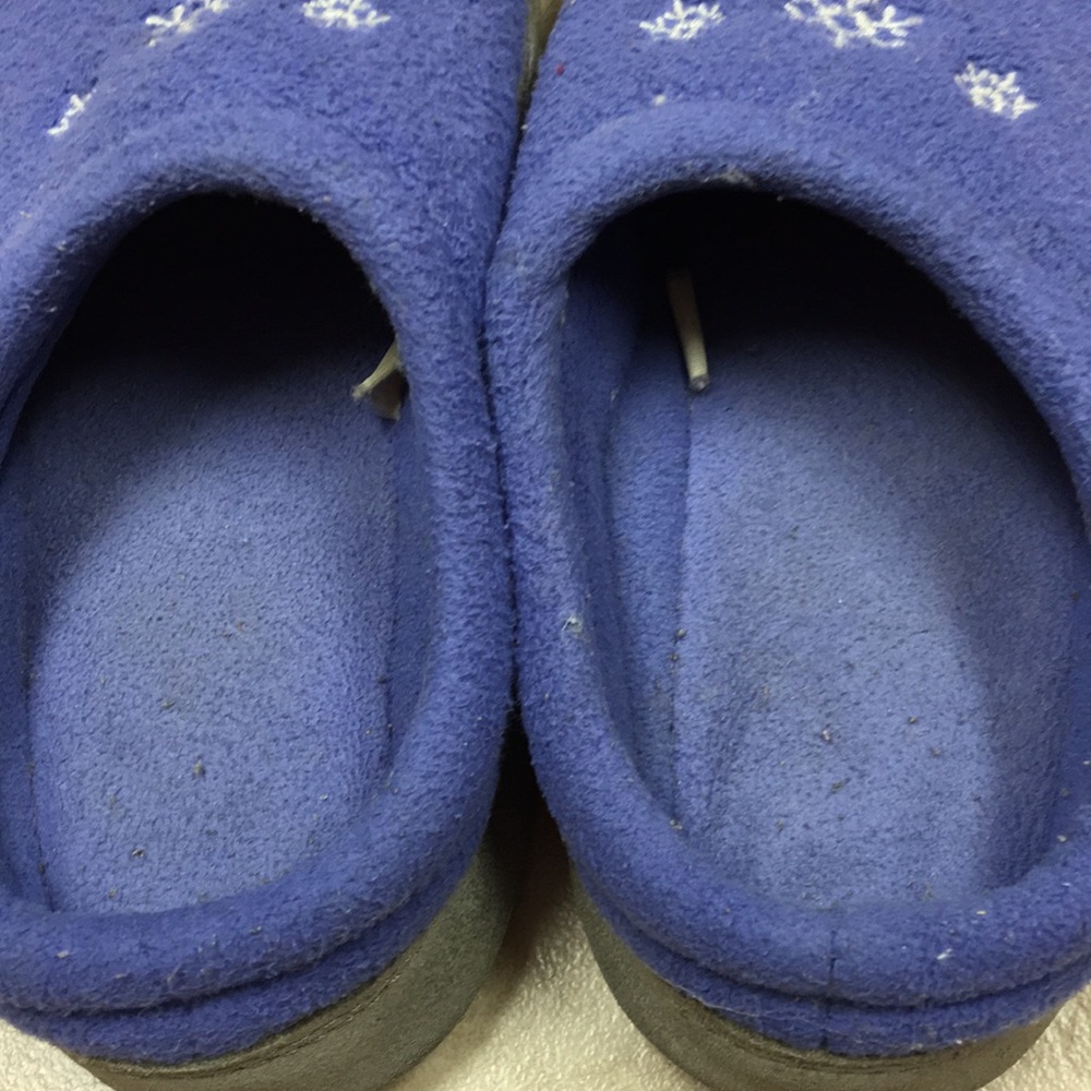 L.L.Bean slippers 12-13 / 7.5” long - Picture 2 of 4